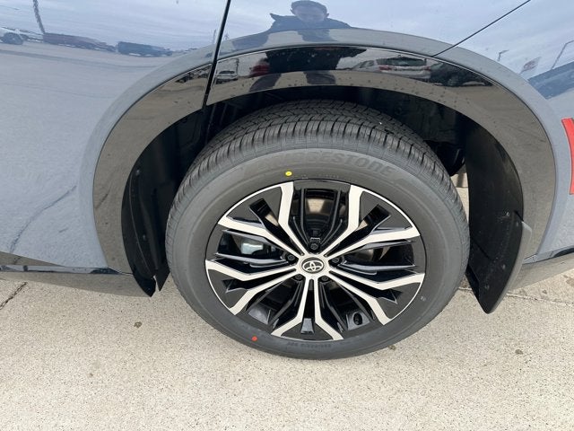 2025 Toyota Toyota Crown Signia XLE