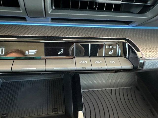 2025 Toyota Prius XLE AWD