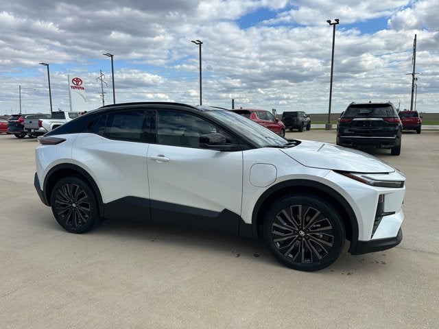 2026 Toyota C-HR XSE