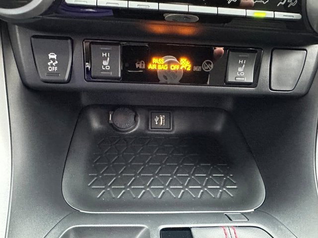 2025 Toyota RAV4 Plug-in Hybrid SE