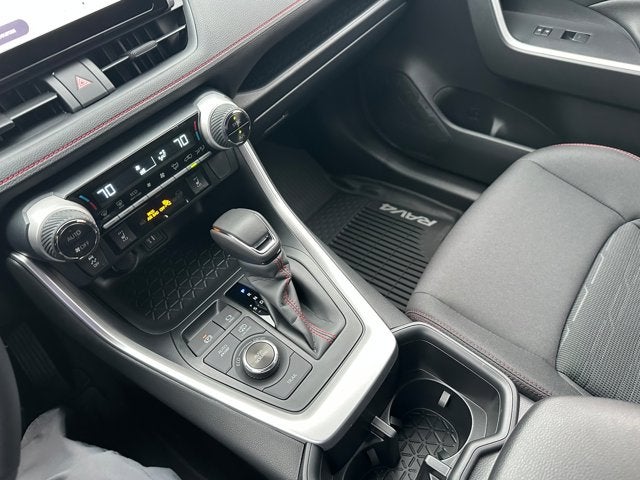 2025 Toyota RAV4 Plug-in Hybrid SE