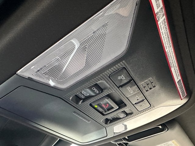 2025 Toyota RAV4 Plug-in Hybrid SE