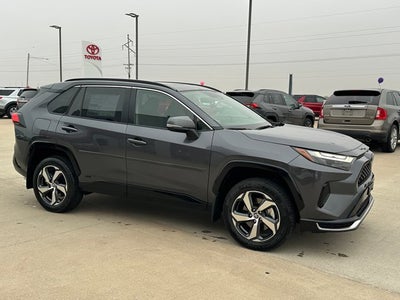 2025 Toyota RAV4 Plug-in Hybrid SE